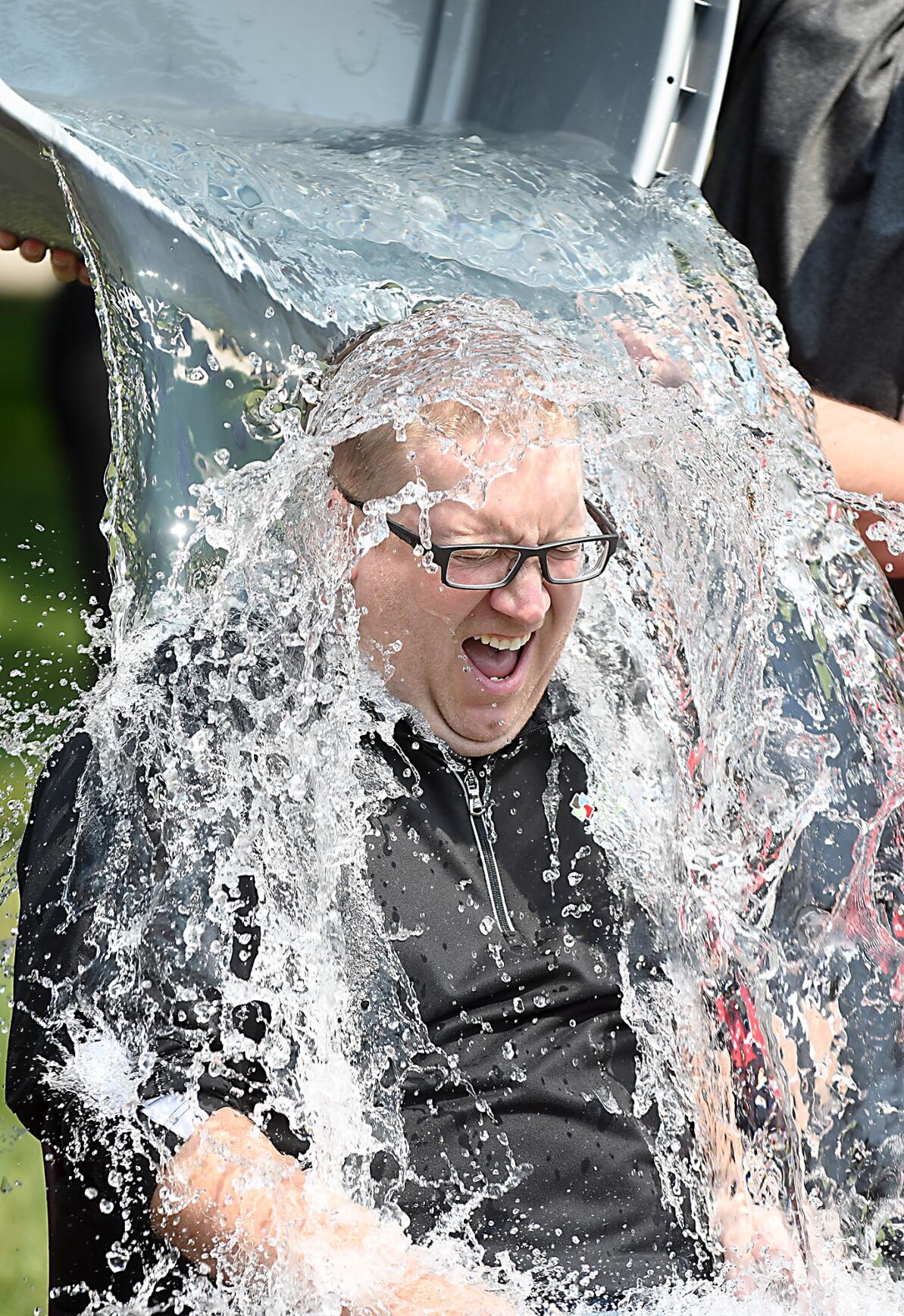 Navitor ice bucket